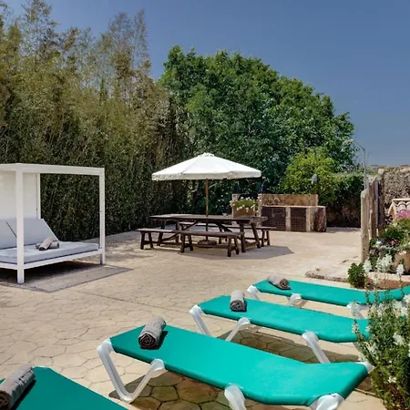 Mit Privatpool Fuer 6 Personen Ca 300 Qm In Alcdia, Mallorca Nordkueste Von Mallorca *