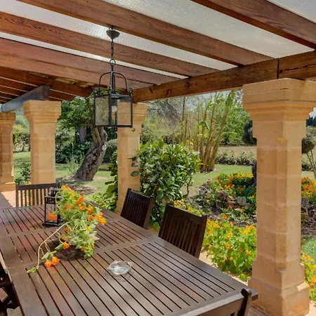 Mit Privatpool Fuer 6 Personen Ca 300 Qm In Alcdia, Mallorca Nordkueste Von Mallorca